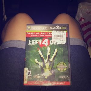 Xbox 360 “Left 4 Dead” game.
